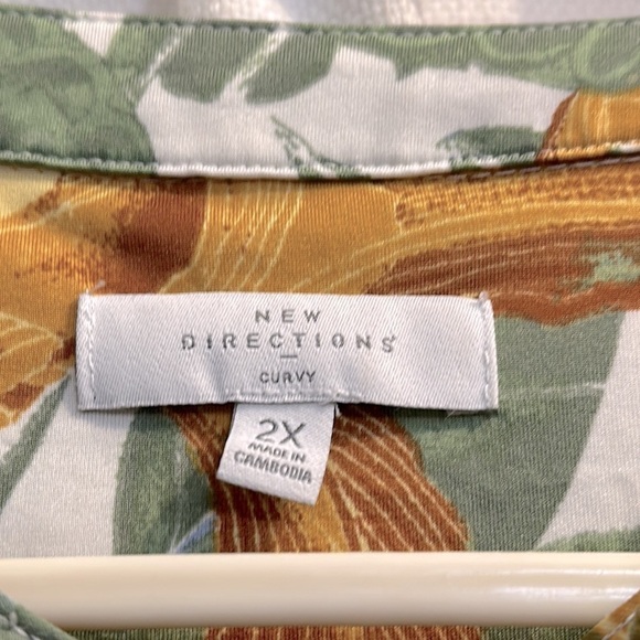 Women’s New Directions Curvy Sage Multi Color Top Size 2X - Picture 7 of 9